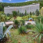 Горящие туры в Абхазию, в лучшие отели, для 2 взрослых 2024 - Солнечный Дом Отдыха