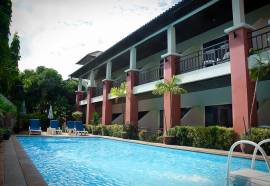 First Resort Albergo