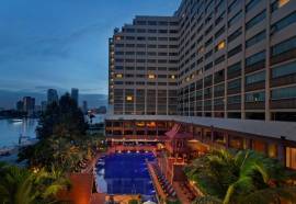 Ramada Plaza Bangkok Menam Riverside