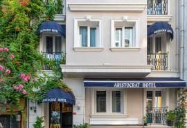 Aristocrat Hotel