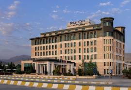 DoubleTree by Hilton Hotel Van