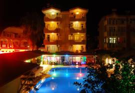 Side Orientt Apartments