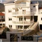 Туры в Черногорию, в отели 1*, 2*, 3*, для 2 взрослых, на 13 дней 2024 - Apartment Rooms Villa Nikolic