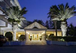 Eden Roc Hotel&Bungalows