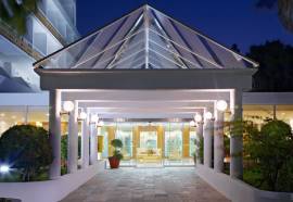 Eden Roc Resort Hotel