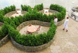 Cruise Hotel & Restaurant