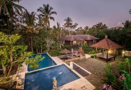 Puri Saron Hotel Madangan - Gianyar