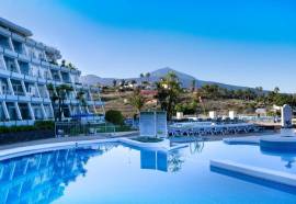 Coral La Quinta Park Suites