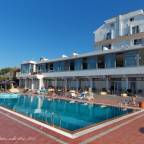Премиальные туры на Кипр, для 2 взрослых, лето 2024 - Manolya Hotel