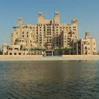Туры в ОАЭ, в отели 5*, для 2 взрослых 2024 - Sheraton Sharjah Beach Resort & Spa