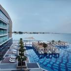 Туры в ОАЭ, для 2 взрослых, октябрь 2024 - Royal M Hotel & Resort Abu Dhabi