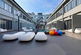 S Ratchada Leisure Hotel