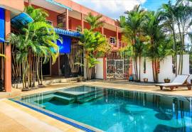 Jungceylon Villa by Lofty