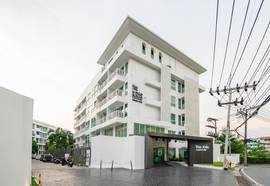The Kris Resort Hotel