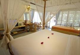 Crystal Bay Yacht Club