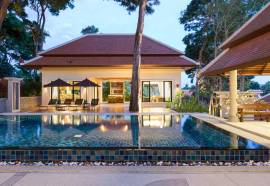 Nai Harn Baan-Bua Villas