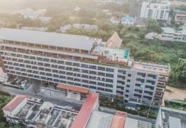 Golden Jomtien Beach Hotel