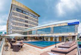 Best Western Plus Peninsula Hotel