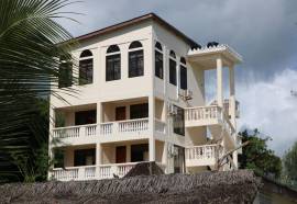 Marea Boutique Hotel