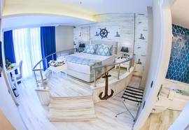 Demonti Hotel
