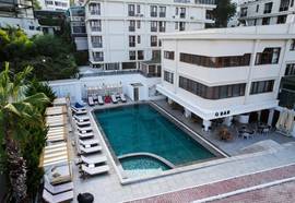 Qinn Hotel