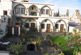 Lale Saray , Uchisar