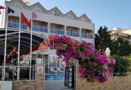Hotel Moni Resort