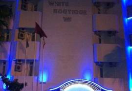 White Boutique Hotel