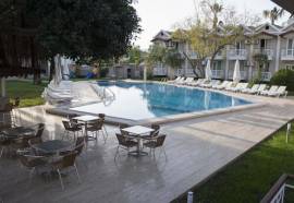 Via La Perla Hotel & Spa