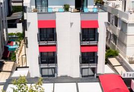 Pure Blanche Hotel