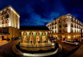 Rocks Hotel & Casino