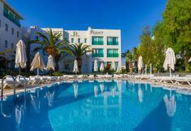 Dragut Point North Hotel