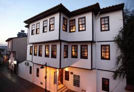 White Garden Pansion