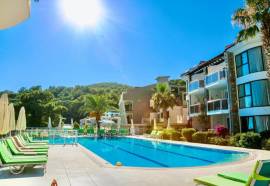 Tropical Deluxe Hotel