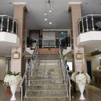 Премиальные туры из Санкт-Петербурга для 2 взрослых на 8 дней на апрель 2026 - Grand Hotel Uzcan