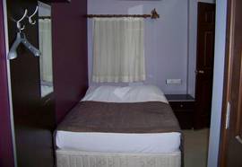 Deluxe Hotel