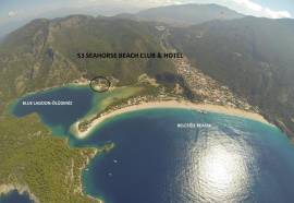 S3 Seahorse Beach Club