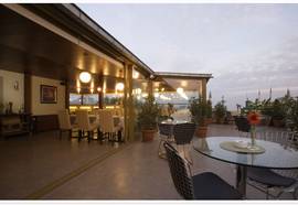 Tan Hotel