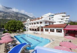 Rose Garden Premium Hotel