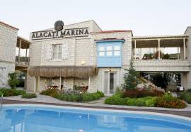 Alacati Marina Palace