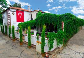 Ados Hotel