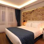 Для молодоженов туры в Таксим Турцию из Минеральных Вод для 2 взрослых 2026 - Taksim Santa Lucia Hotel