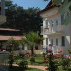 Недорогие для молодоженов туры в Фетхие Турцию для 2 взрослых от Travelata на июнь 2026 - Tolay Hotel