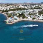 Туры в Гюмбет, Турцию, для 2 взрослых, июль, от TEZ TOUR 2024 - Royal Asarlik Beach Hotel & Spa