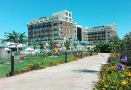 Glamour Resort & SPA
