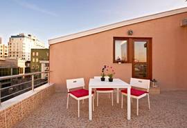 Retropera Hotel