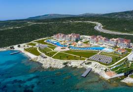 DoubleTree by Hilton Cesme Alacati Beach Resort