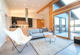 Riverside Luxury Suites