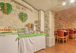 121 Paris Hotel