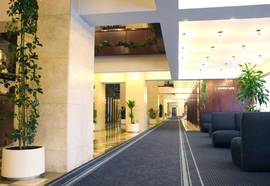 HOTEL I